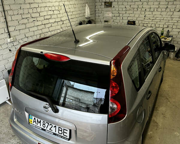 Серый Ниссан Ноут, объемом двигателя 1.39 л и пробегом 120 тыс. км за 7300 $, фото 2 на Automoto.ua