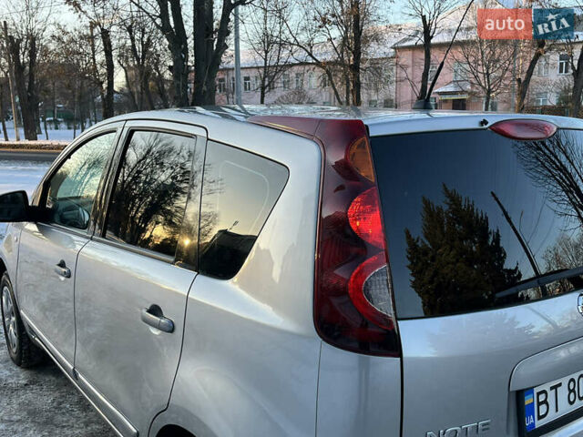 Сірий Ніссан Ноут, об'ємом двигуна 1.4 л та пробігом 265 тис. км за 4750 $, фото 19 на Automoto.ua