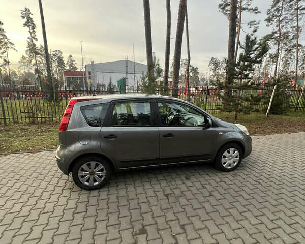 Серый Ниссан Ноут, объемом двигателя 1.4 л и пробегом 259 тыс. км за 6300 $, фото 5 на Automoto.ua