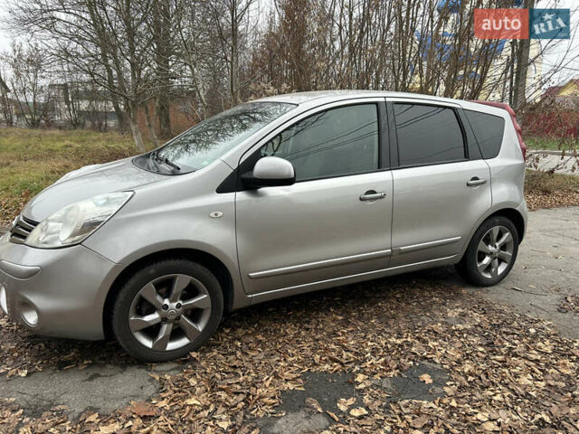 Серый Ниссан Ноут, объемом двигателя 1.4 л и пробегом 141 тыс. км за 5800 $, фото 5 на Automoto.ua