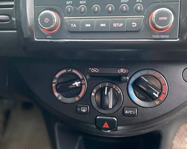 Серый Ниссан Ноут, объемом двигателя 0 л и пробегом 191 тыс. км за 5900 $, фото 13 на Automoto.ua