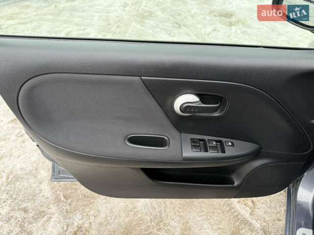 Сірий Ніссан Ноут, об'ємом двигуна 1.6 л та пробігом 210 тис. км за 7950 $, фото 11 на Automoto.ua