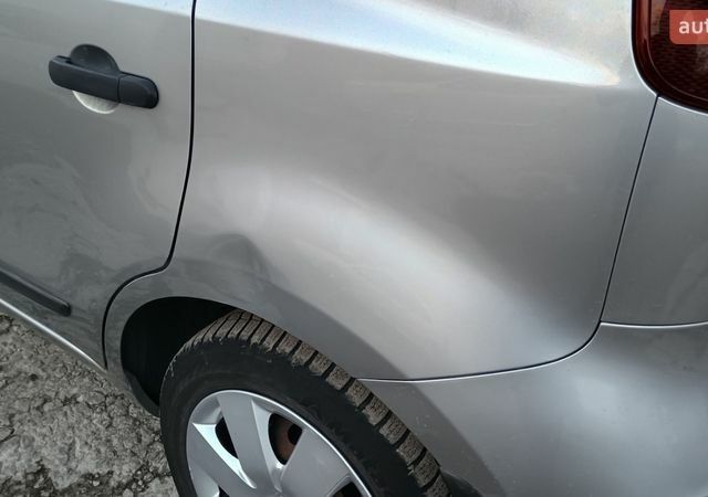 Серый Ниссан Ноут, объемом двигателя 1.39 л и пробегом 140 тыс. км за 5500 $, фото 6 на Automoto.ua