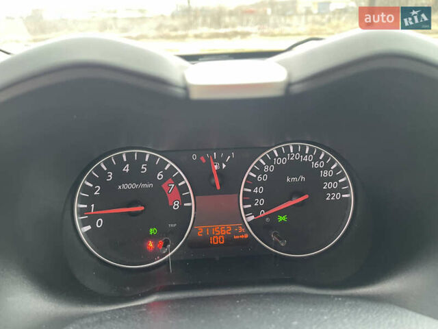 Сірий Ніссан Ноут, об'ємом двигуна 1.6 л та пробігом 211 тис. км за 8600 $, фото 37 на Automoto.ua