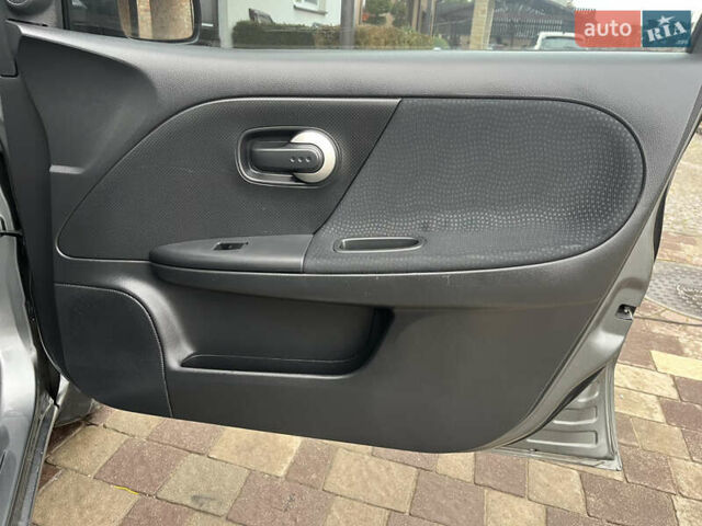 Сірий Ніссан Ноут, об'ємом двигуна 1.6 л та пробігом 149 тис. км за 6300 $, фото 11 на Automoto.ua