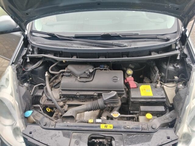 Серый Ниссан Ноут, объемом двигателя 1.4 л и пробегом 194 тыс. км за 5300 $, фото 6 на Automoto.ua