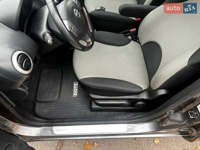Серый Ниссан Ноут, объемом двигателя 1.39 л и пробегом 140 тыс. км за 6700 $, фото 18 на Automoto.ua