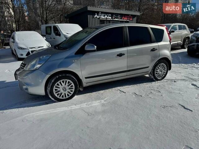 Сірий Ніссан Ноут, об'ємом двигуна 1.4 л та пробігом 208 тис. км за 5950 $, фото 5 на Automoto.ua