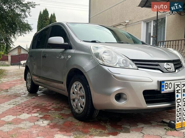Сірий Ніссан Ноут, об'ємом двигуна 0 л та пробігом 223 тис. км за 5300 $, фото 2 на Automoto.ua
