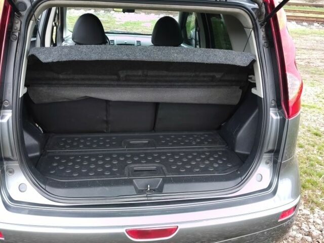 Серый Ниссан Ноут, объемом двигателя 1.4 л и пробегом 146 тыс. км за 6200 $, фото 14 на Automoto.ua