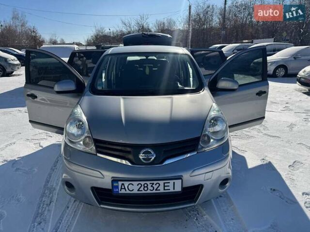 Сірий Ніссан Ноут, об'ємом двигуна 1.4 л та пробігом 208 тис. км за 5950 $, фото 72 на Automoto.ua