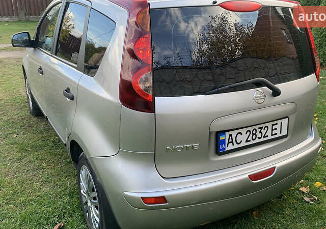 Сірий Ніссан Ноут, об'ємом двигуна 1.39 л та пробігом 208 тис. км за 4999 $, фото 9 на Automoto.ua