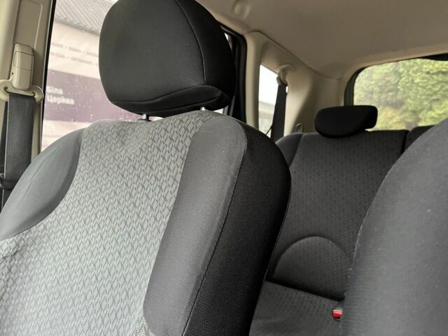 Серый Ниссан Ноут, объемом двигателя 1.6 л и пробегом 91 тыс. км за 7700 $, фото 15 на Automoto.ua