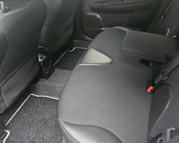 Серый Ниссан Ноут, объемом двигателя 1.5 л и пробегом 154 тыс. км за 7750 $, фото 11 на Automoto.ua