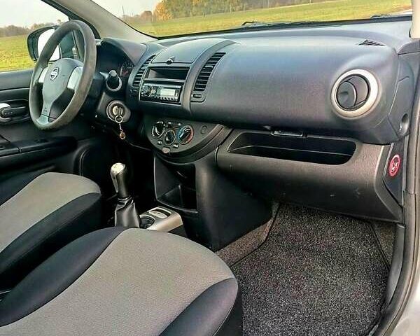 Сірий Ніссан Ноут, об'ємом двигуна 1.4 л та пробігом 210 тис. км за 6500 $, фото 8 на Automoto.ua
