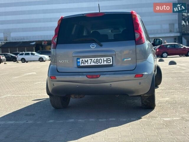 Сірий Ніссан Ноут, об'ємом двигуна 1.5 л та пробігом 315 тис. км за 4800 $, фото 1 на Automoto.ua