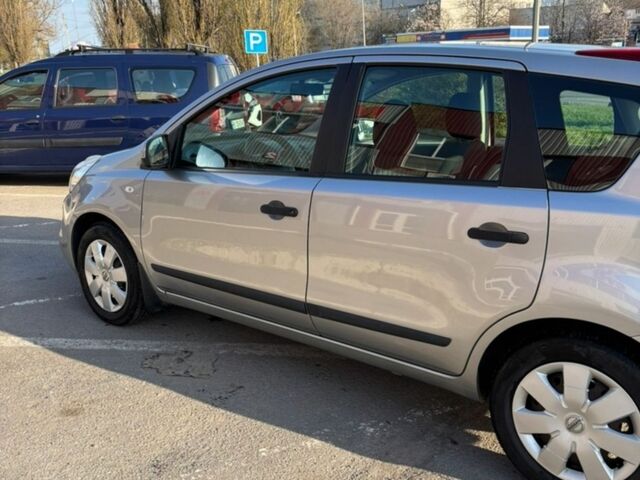 Сірий Ніссан Ноут, об'ємом двигуна 1.4 л та пробігом 227 тис. км за 5500 $, фото 5 на Automoto.ua