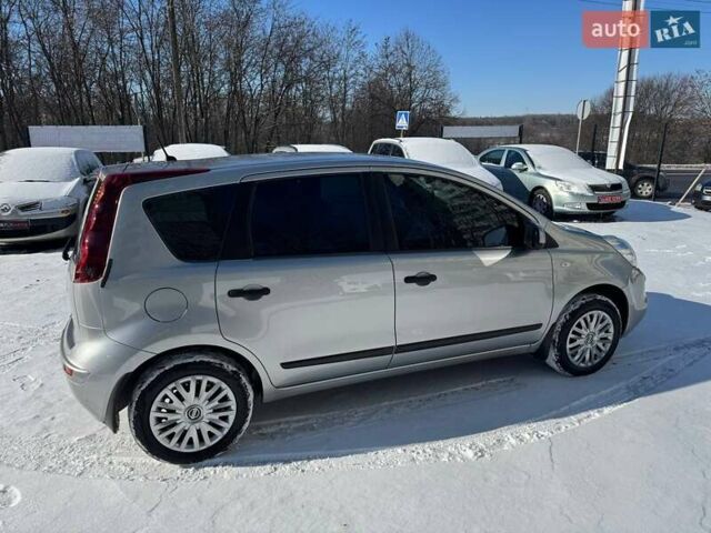 Сірий Ніссан Ноут, об'ємом двигуна 1.4 л та пробігом 208 тис. км за 5950 $, фото 18 на Automoto.ua