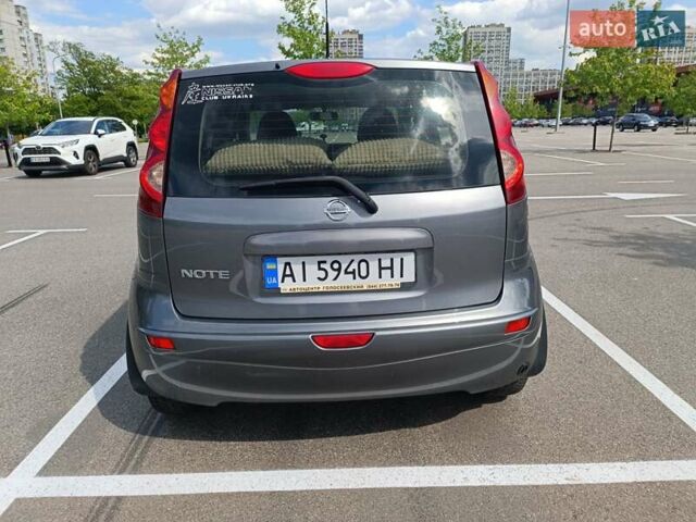 Серый Ниссан Ноут, объемом двигателя 1.6 л и пробегом 196 тыс. км за 6500 $, фото 4 на Automoto.ua