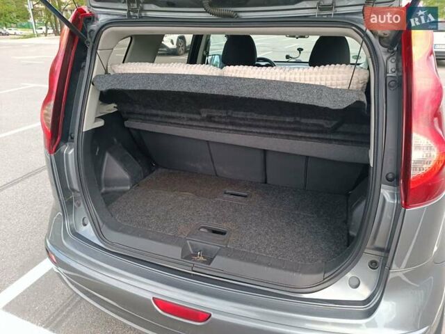 Серый Ниссан Ноут, объемом двигателя 1.6 л и пробегом 196 тыс. км за 6500 $, фото 11 на Automoto.ua