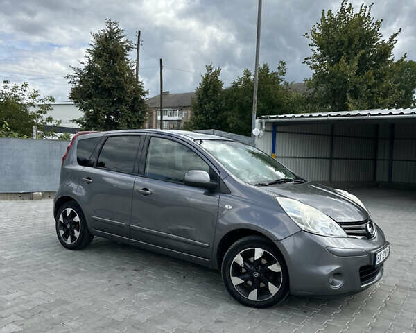 Сірий Ніссан Ноут, об'ємом двигуна 1.46 л та пробігом 230 тис. км за 6500 $, фото 1 на Automoto.ua