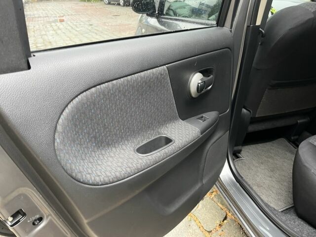 Серый Ниссан Ноут, объемом двигателя 1.6 л и пробегом 91 тыс. км за 7700 $, фото 16 на Automoto.ua