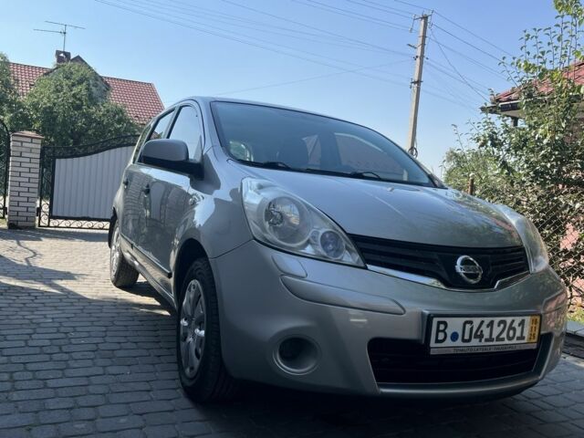 Сірий Ніссан Ноут, об'ємом двигуна 1.4 л та пробігом 193 тис. км за 5314 $, фото 1 на Automoto.ua