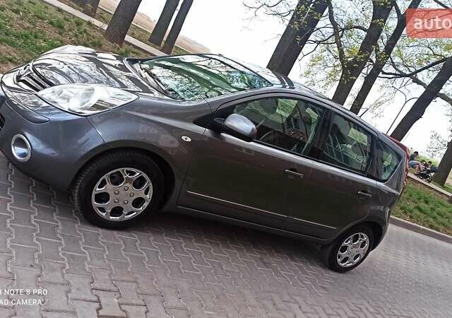 Сірий Ніссан Ноут, об'ємом двигуна 1.4 л та пробігом 162 тис. км за 7250 $, фото 1 на Automoto.ua