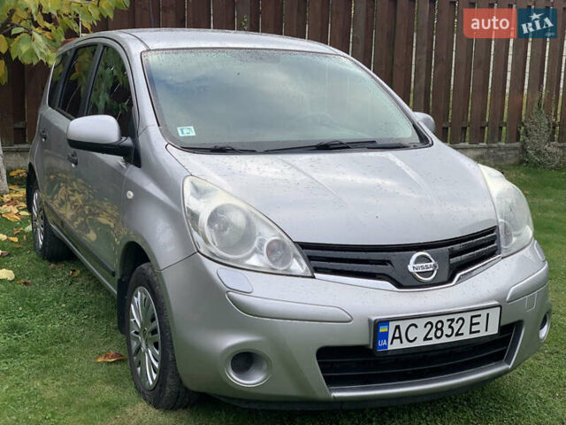 Сірий Ніссан Ноут, об'ємом двигуна 1.39 л та пробігом 208 тис. км за 4999 $, фото 5 на Automoto.ua