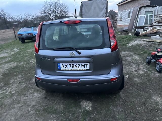 Серый Ниссан Ноут, объемом двигателя 1.4 л и пробегом 238 тыс. км за 4999 $, фото 7 на Automoto.ua