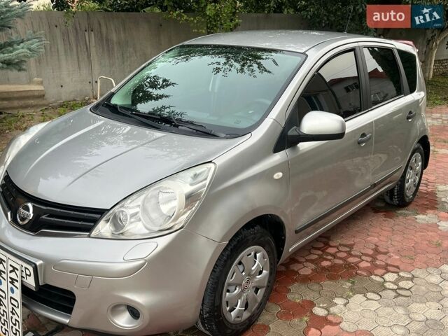 Сірий Ніссан Ноут, об'ємом двигуна 0 л та пробігом 223 тис. км за 5300 $, фото 5 на Automoto.ua