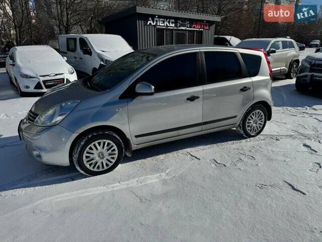 Сірий Ніссан Ноут, об'ємом двигуна 1.4 л та пробігом 208 тис. км за 5950 $, фото 7 на Automoto.ua