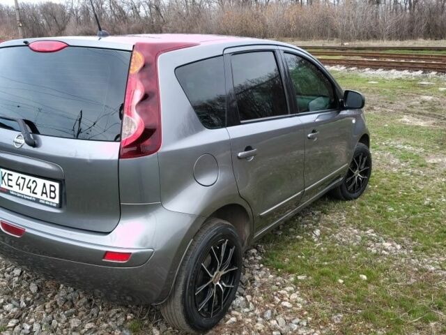 Серый Ниссан Ноут, объемом двигателя 1.4 л и пробегом 146 тыс. км за 6200 $, фото 8 на Automoto.ua