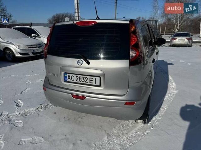 Сірий Ніссан Ноут, об'ємом двигуна 1.4 л та пробігом 208 тис. км за 5950 $, фото 16 на Automoto.ua