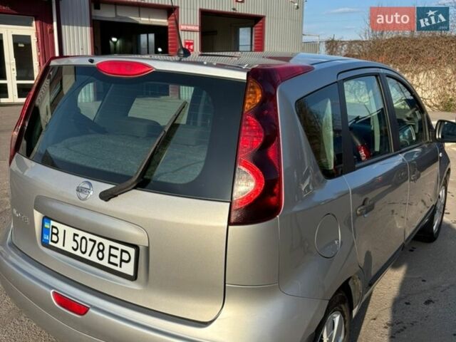 Серый Ниссан Ноут, объемом двигателя 1.4 л и пробегом 227 тыс. км за 5600 $, фото 4 на Automoto.ua