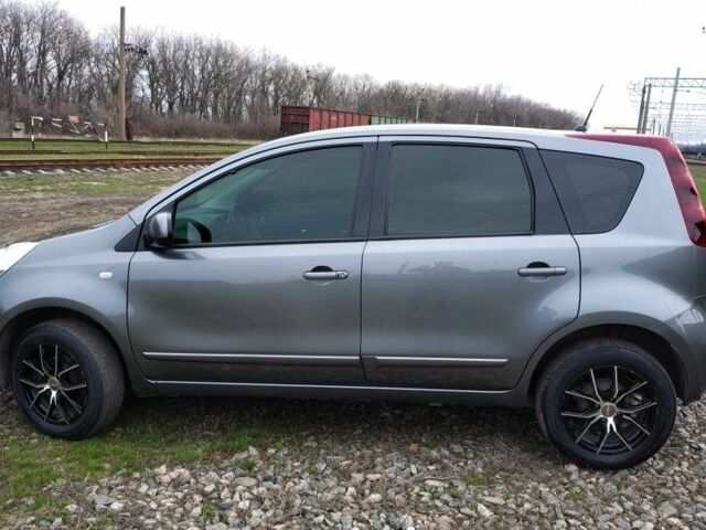 Серый Ниссан Ноут, объемом двигателя 1.4 л и пробегом 146 тыс. км за 6200 $, фото 9 на Automoto.ua