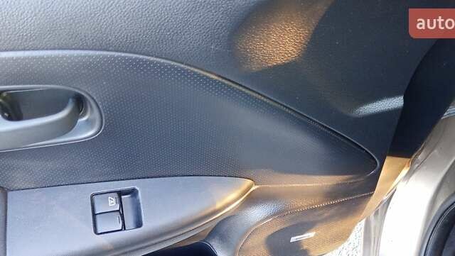 Ниссан Ноут 2013 в Радивилове на Automoto.ua Серый Ниссан Ноут, объемом двигателя 1.4 л и пробегом 148 тыс. км за 6950 $, фото 23 на Automoto.ua