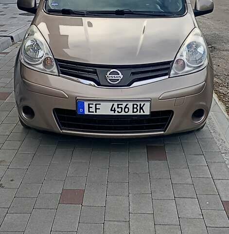 Ниссан Ноут 2013 в Радивилове на Automoto.ua Серый Ниссан Ноут, объемом двигателя 1.4 л и пробегом 148 тыс. км за 6950 $, фото 1 на Automoto.ua