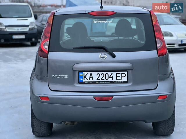 Серый Ниссан Ноут, объемом двигателя 1.4 л и пробегом 147 тыс. км за 5999 $, фото 5 на Automoto.ua
