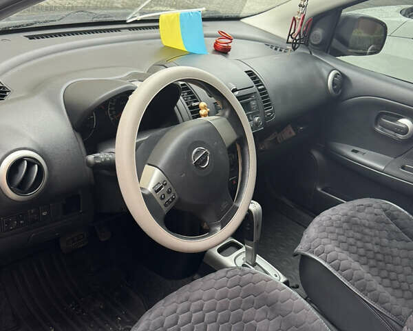 Сірий Ніссан Ноут, об'ємом двигуна 1.6 л та пробігом 94 тис. км за 9599 $, фото 3 на Automoto.ua