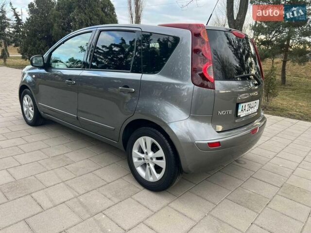 Серый Ниссан Ноут, объемом двигателя 1.6 л и пробегом 84 тыс. км за 10200 $, фото 6 на Automoto.ua