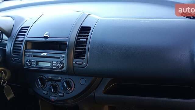 Ниссан Ноут 2013 в Радивилове на Automoto.ua Серый Ниссан Ноут, объемом двигателя 1.4 л и пробегом 148 тыс. км за 6950 $, фото 31 на Automoto.ua