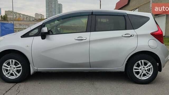 Сірий Ніссан Ноут, об'ємом двигуна 1.2 л та пробігом 130 тис. км за 8000 $, фото 2 на Automoto.ua