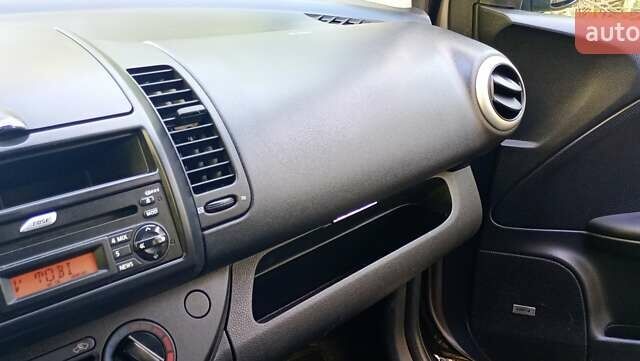 Ниссан Ноут 2013 в Радивилове на Automoto.ua Серый Ниссан Ноут, объемом двигателя 1.4 л и пробегом 148 тыс. км за 6950 $, фото 30 на Automoto.ua