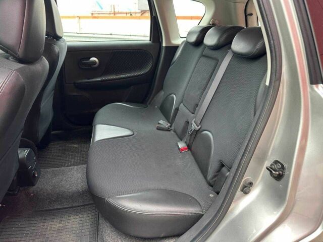 Сірий Ніссан Ноут, об'ємом двигуна 0 л та пробігом 172 тис. км за 7290 $, фото 9 на Automoto.ua