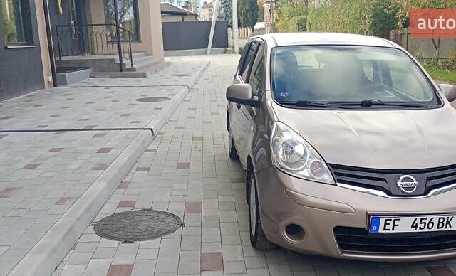 Ниссан Ноут 2013 в Радивилове на Automoto.ua Серый Ниссан Ноут, объемом двигателя 1.4 л и пробегом 148 тыс. км за 6950 $, фото 2 на Automoto.ua