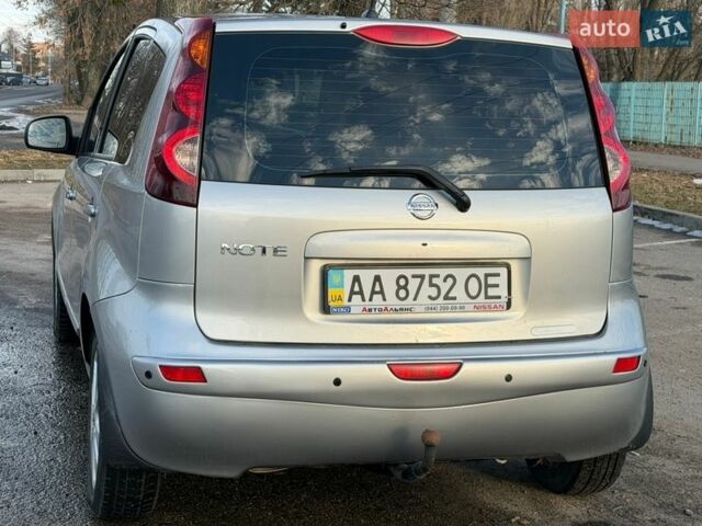 Серый Ниссан Ноут, объемом двигателя 1.39 л и пробегом 97 тыс. км за 6490 $, фото 6 на Automoto.ua