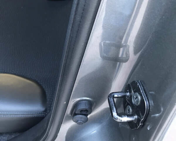 Серый Ниссан Ноут, объемом двигателя 1.5 л и пробегом 200 тыс. км за 8400 $, фото 18 на Automoto.ua