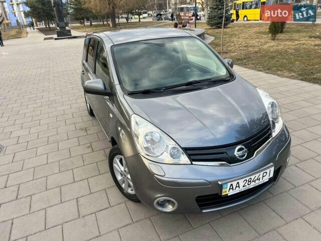 Серый Ниссан Ноут, объемом двигателя 1.6 л и пробегом 84 тыс. км за 10200 $, фото 32 на Automoto.ua