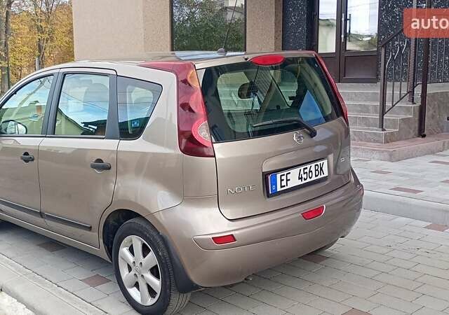 Ниссан Ноут 2013 в Радивилове на Automoto.ua Серый Ниссан Ноут, объемом двигателя 1.4 л и пробегом 148 тыс. км за 6950 $, фото 4 на Automoto.ua